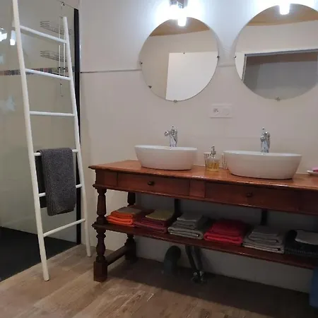 Les Troglogîtes Brasparts Extérieur photo