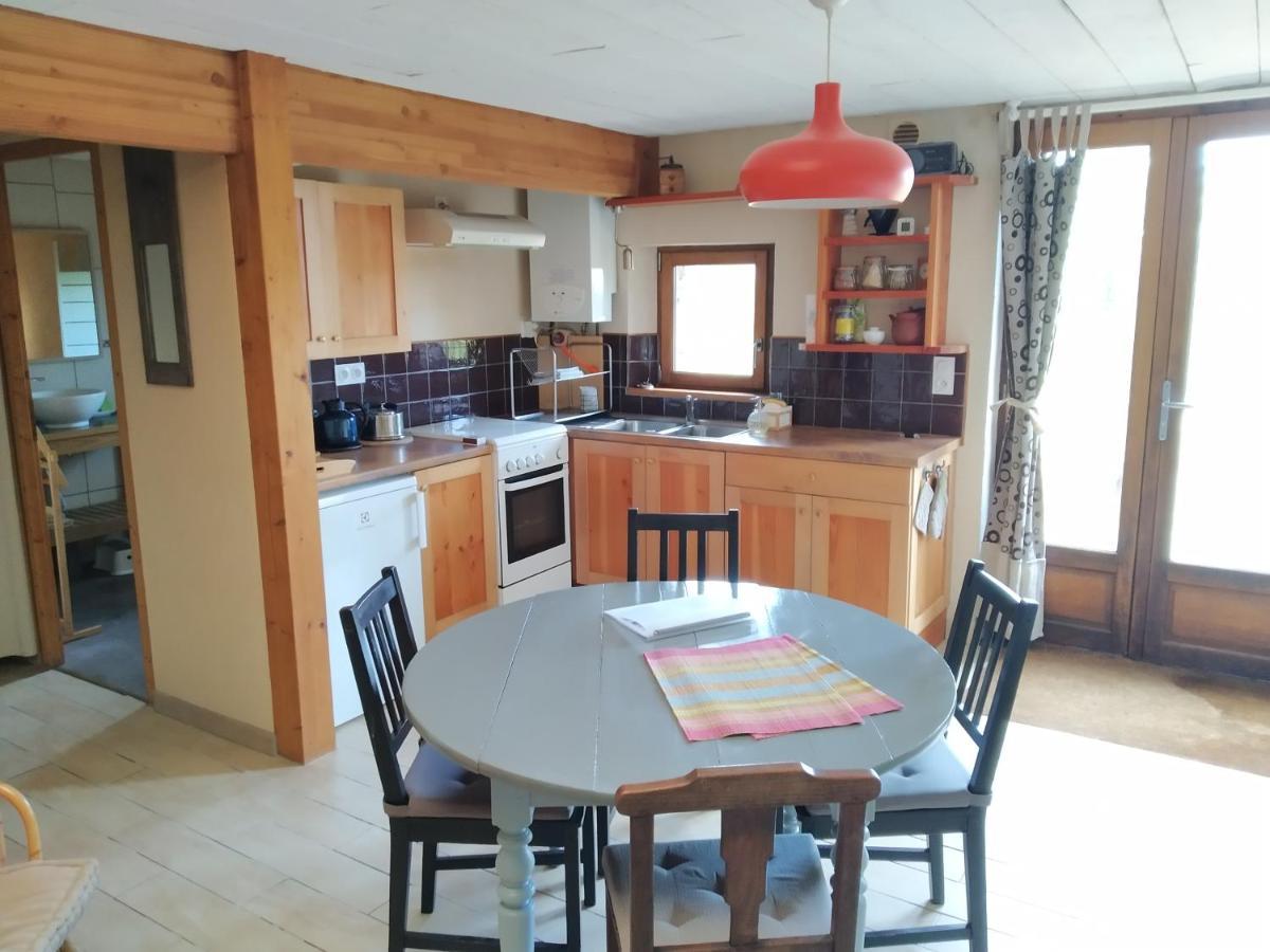 Les Troglogites Holiday home Brasparts
