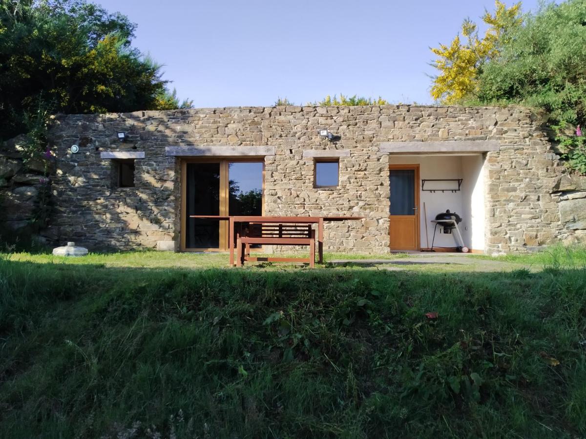 Les Troglogites Holiday home Brasparts